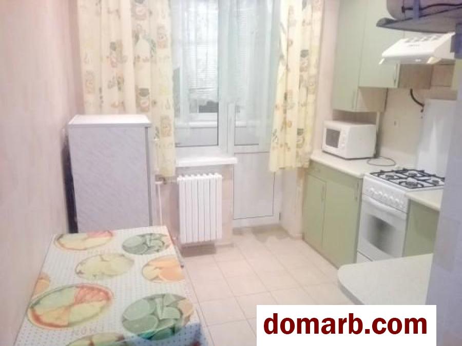 Купить Фаниполь Снять Квартиру 1995 г. 40 м2 4 этаж 1-ная А.С.Шульги  в городе Фаниполь