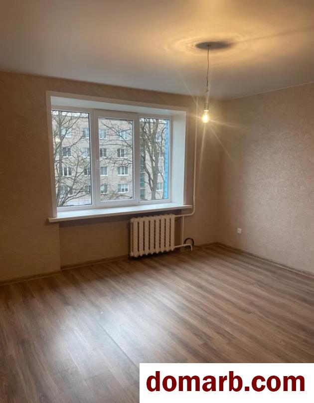 Купить Жодино Купить Квартиру 1973 г. 34.5 м2 4 этаж 1-ная 50 лет Октя� в городе Жодино