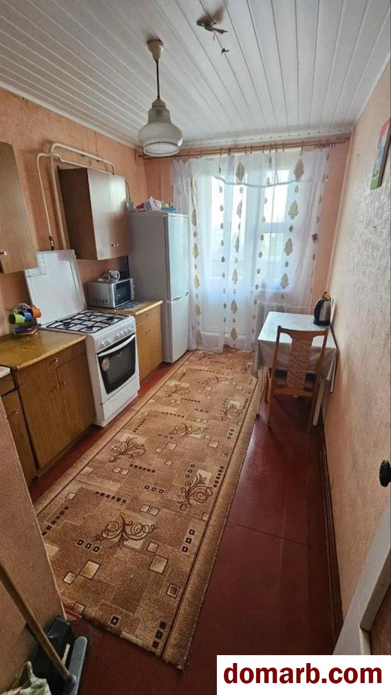 Купить Лошница Купить Квартиру 1996 г. 61 м2 3 этаж 3-ная Мичурина у в городе Лошница