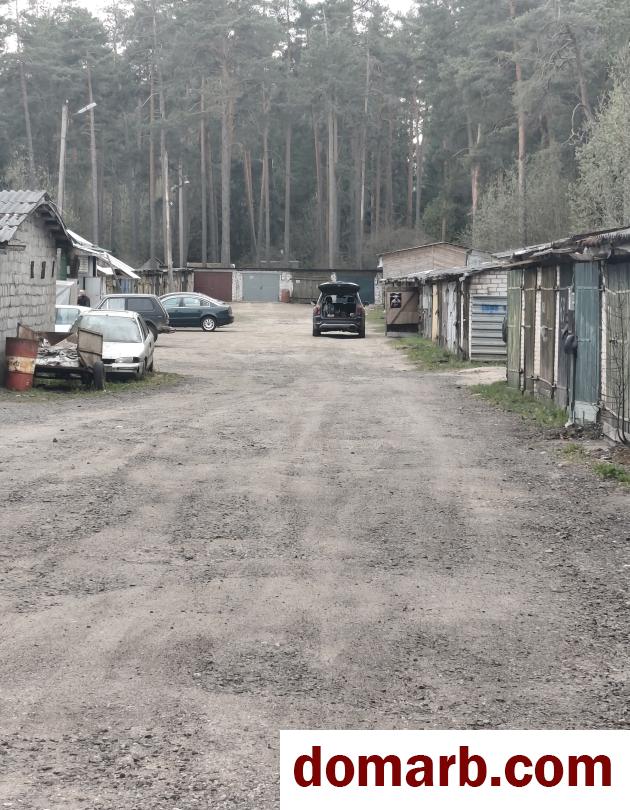 Купить Плещеницы Купить Гараж 1996 г. 20 м2 1 этаж 1-ная микрорайон  в городе Плещеницы