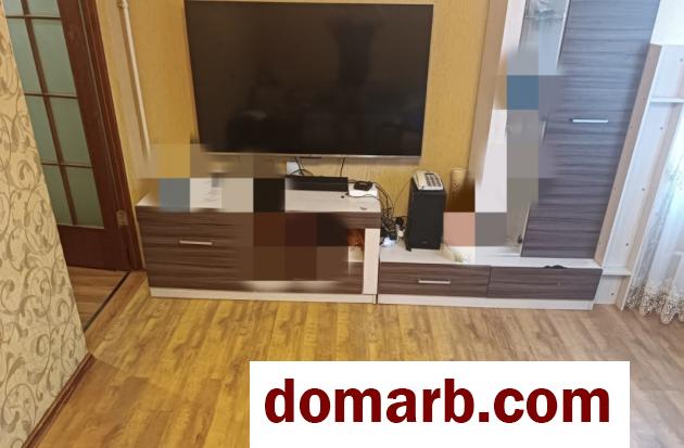 Купить Дружный Снять Квартиру 2000 г. 300 м2 2 этаж 3-ная Чепика ул. $ в городе Дружный