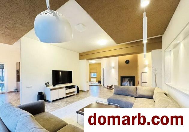 Купить Клейники Купить дом 1996 г. 353.1 м2 Центральная ул ул. $430000 в городе Клейники