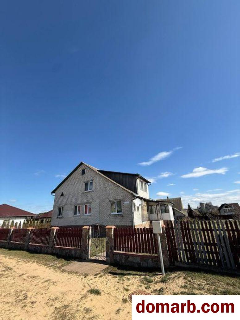Купить Озёры Купить дом 1996 г. 246 м2 5+-ная $90000 в городе Озёры